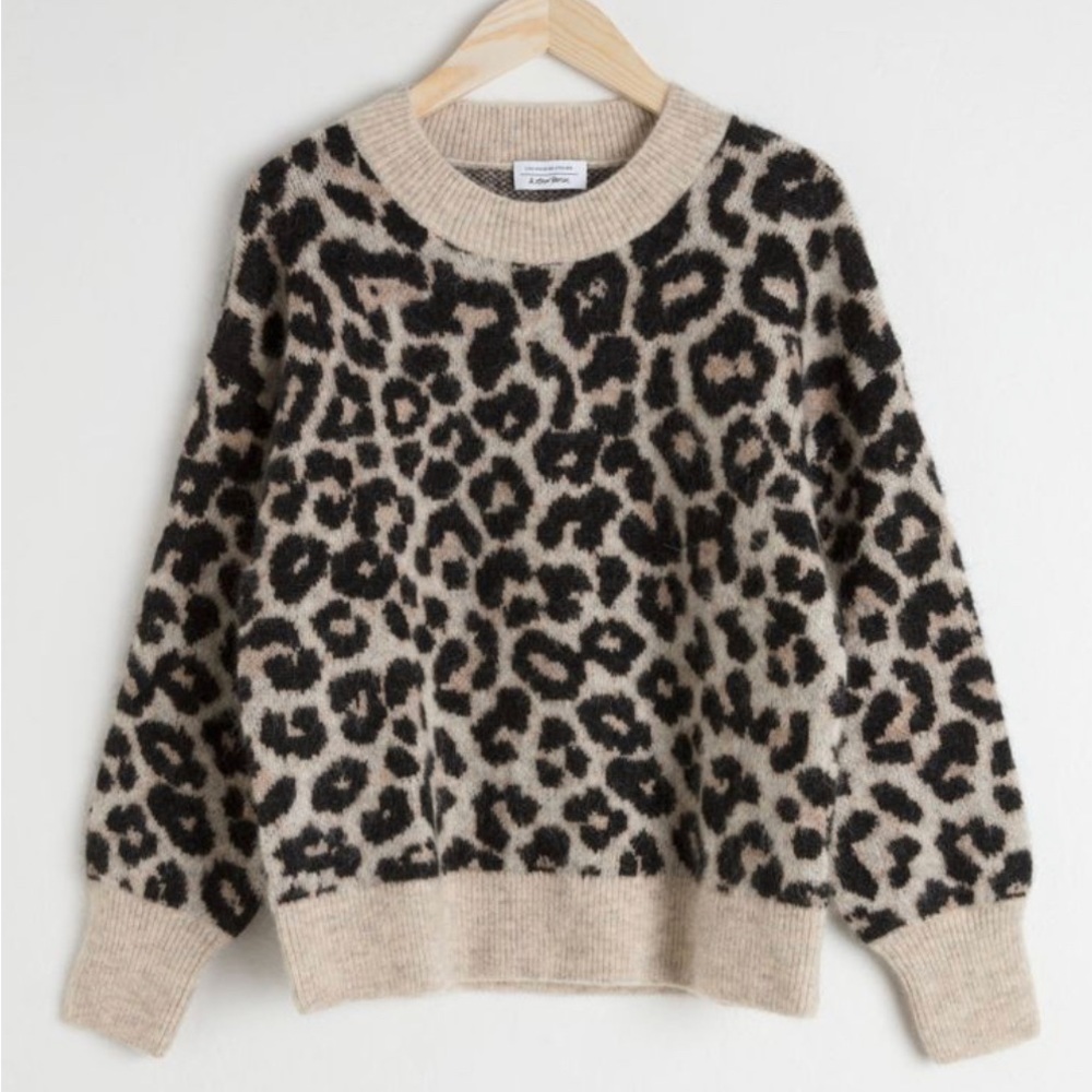 Leopard wool sweater